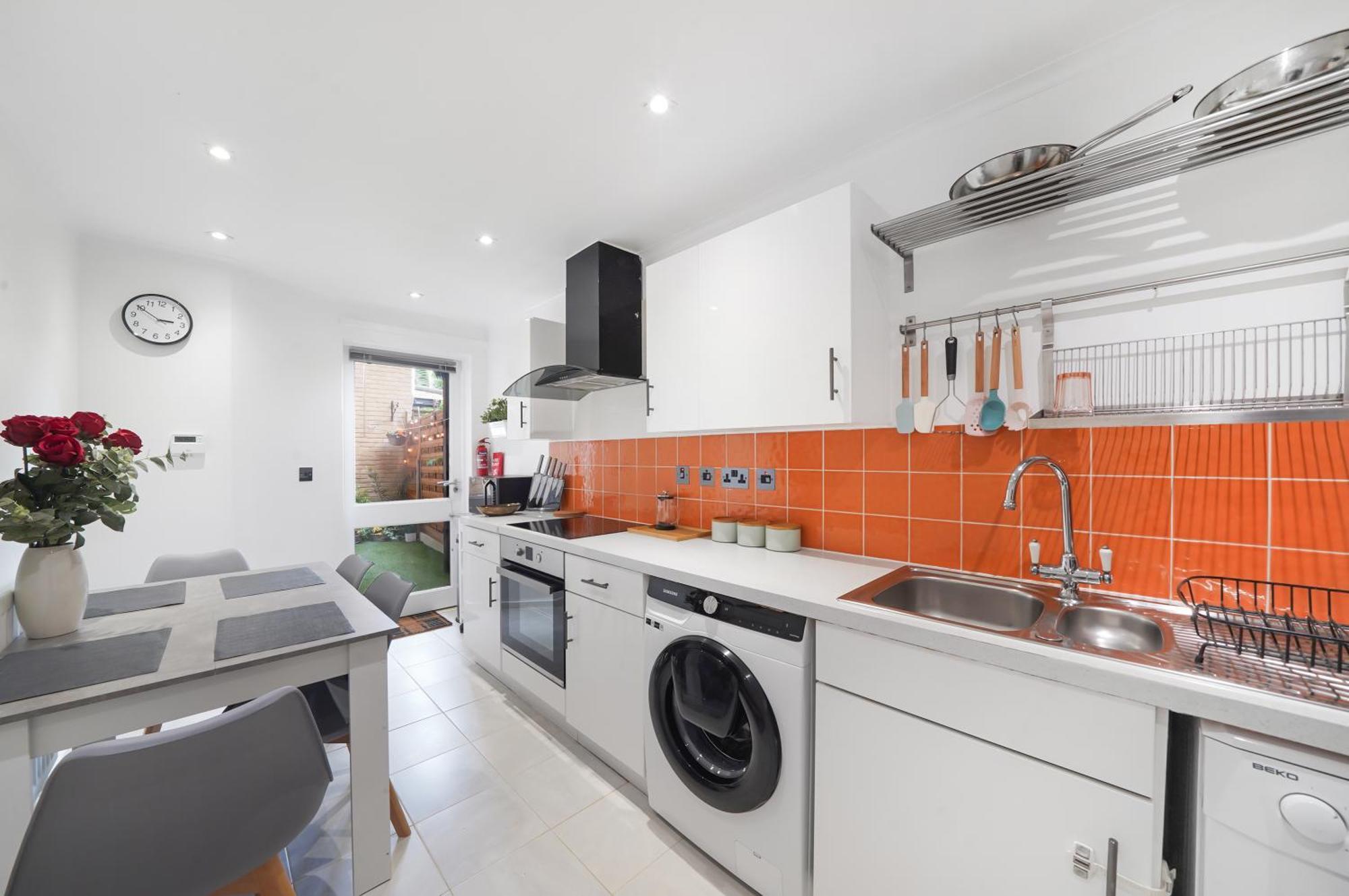 A Beautiful Stylish 2 Bedroom Apartment -City Of Londra Esterno foto