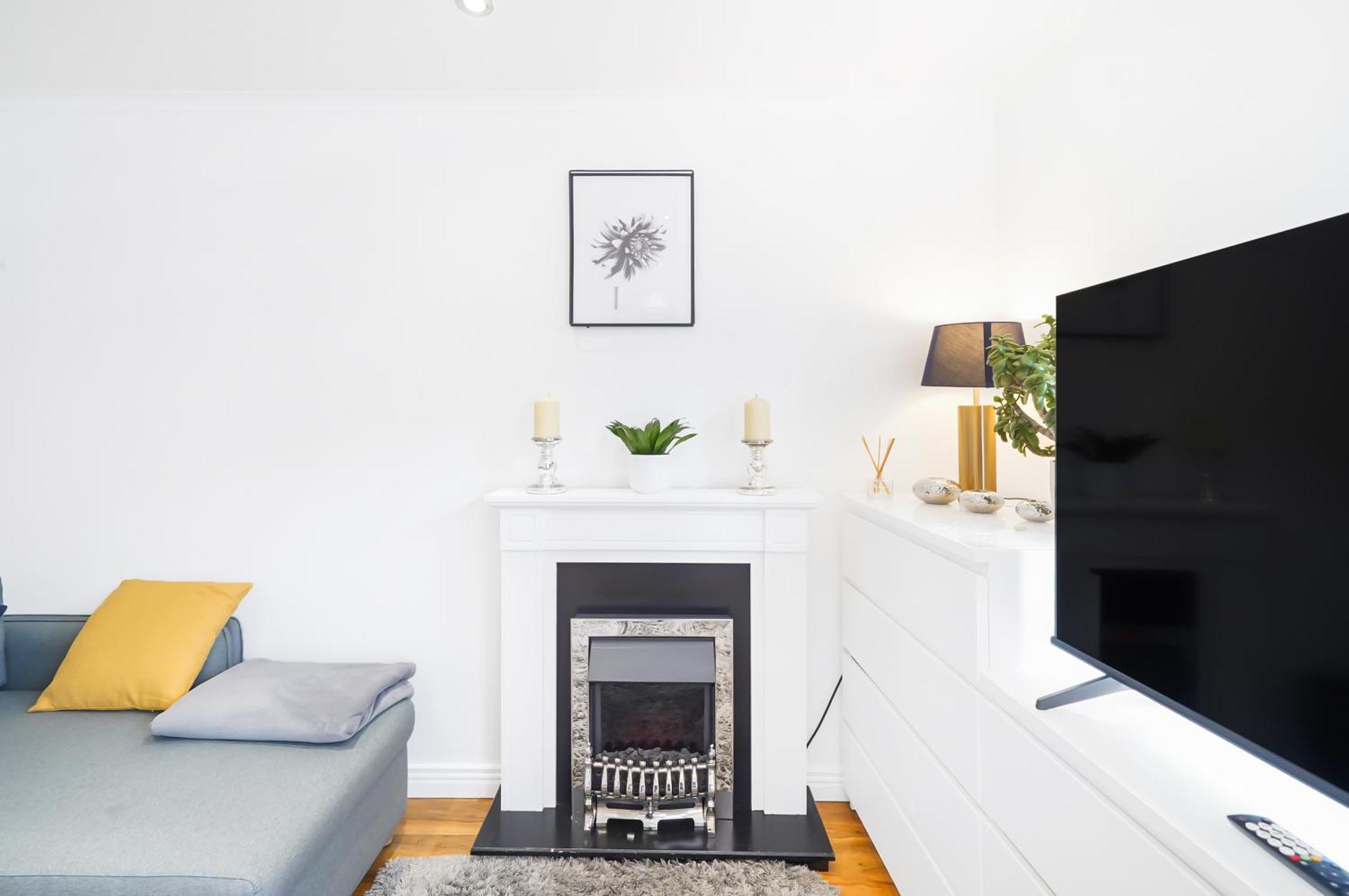 A Beautiful Stylish 2 Bedroom Apartment -City Of Londra Esterno foto