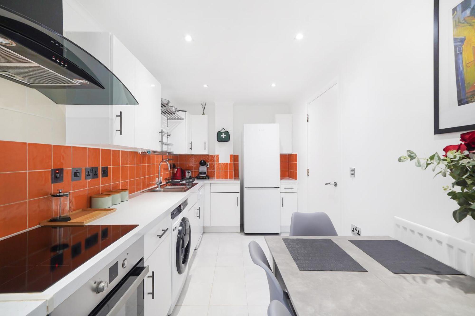 A Beautiful Stylish 2 Bedroom Apartment -City Of Londra Esterno foto