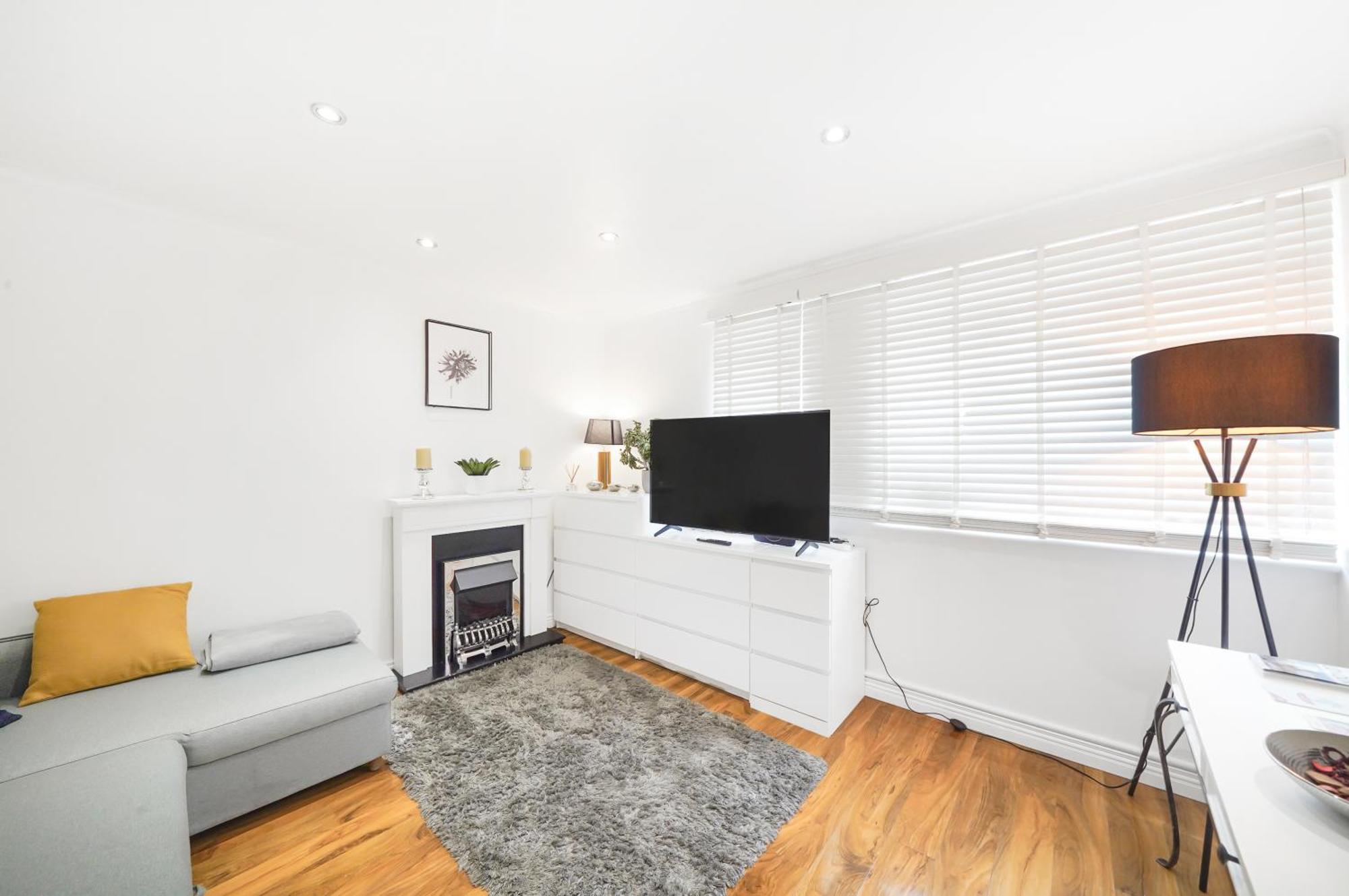A Beautiful Stylish 2 Bedroom Apartment -City Of Londra Esterno foto